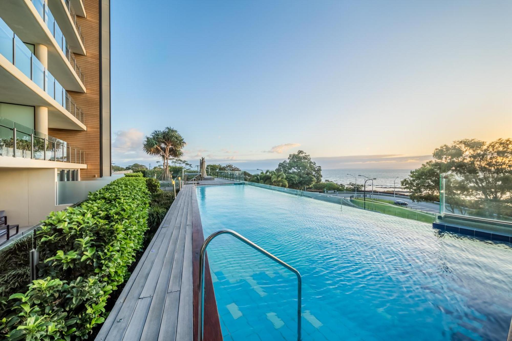 Oaks Redcliffe Mon Komo Suites Exterior foto