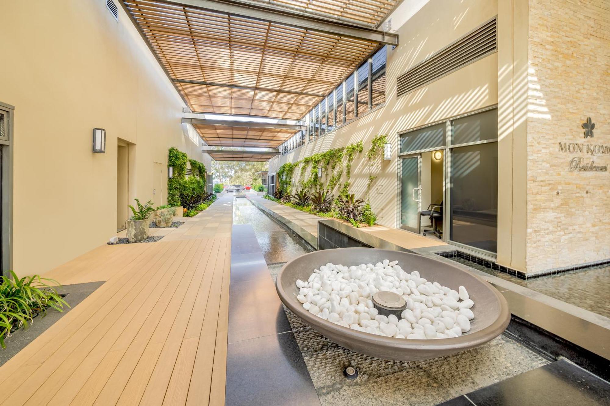 Oaks Redcliffe Mon Komo Suites Exterior foto